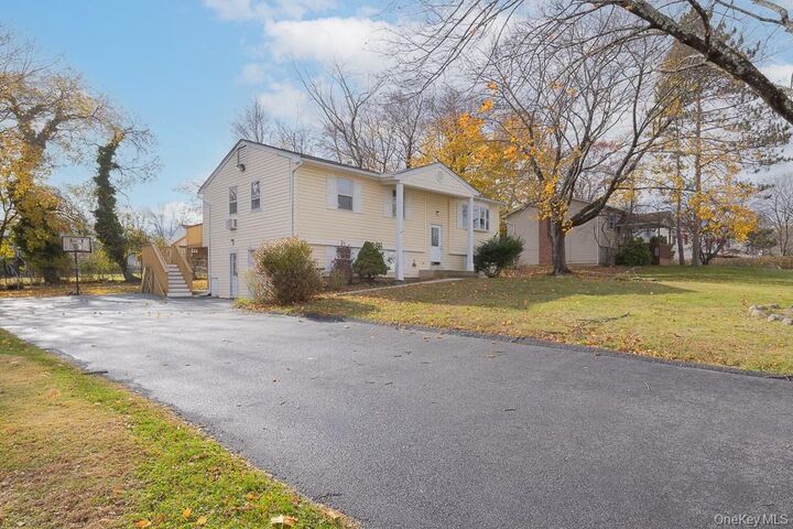 Property Photo: 7 Southpark Drive NY 10923