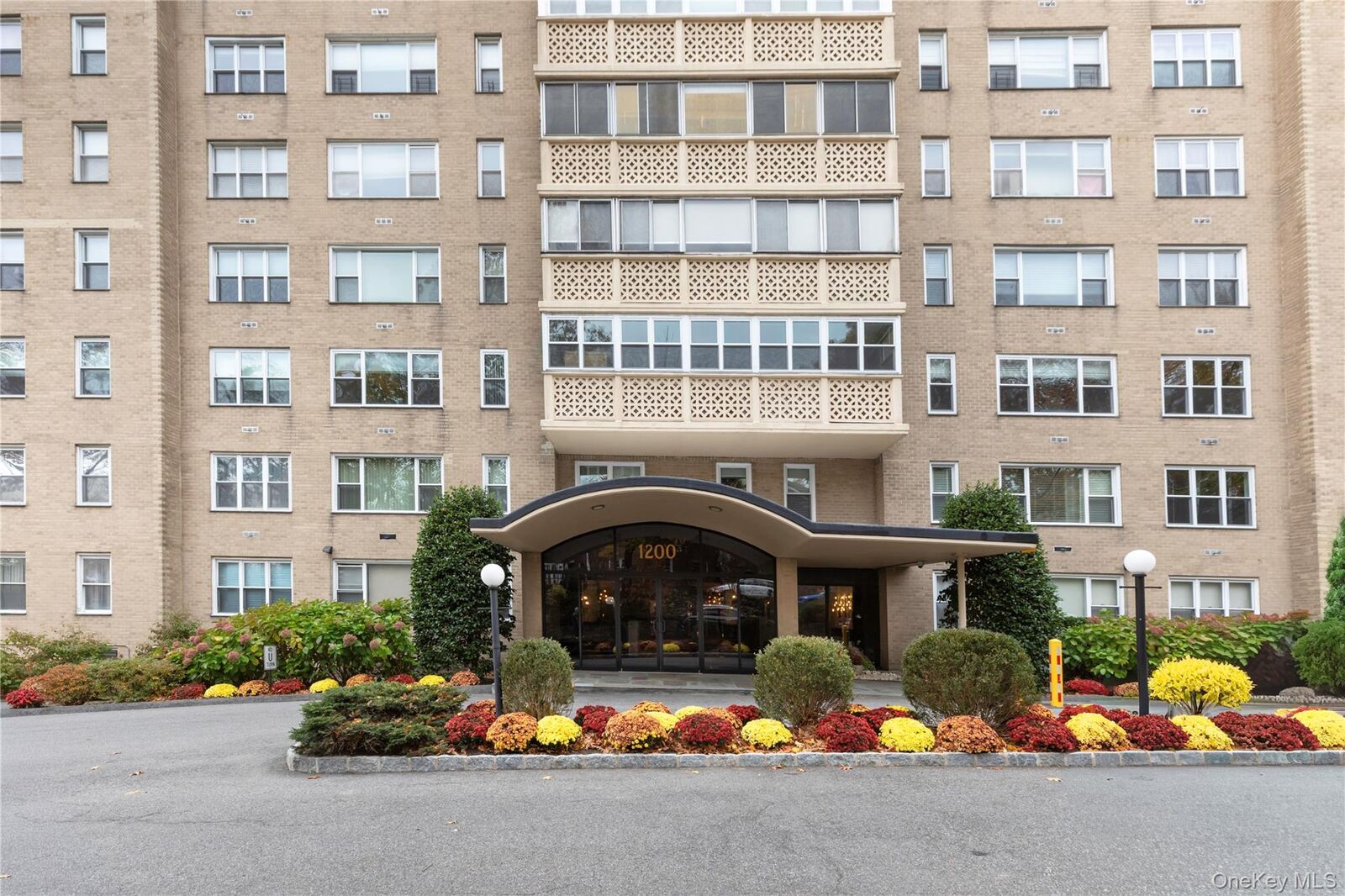 Property Photo: 1200 Midland Avenue 5B NY 10708