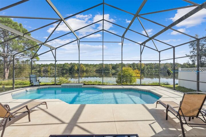 Property Photo:  2889 Blooming Alamanda Loop  FL 34747 