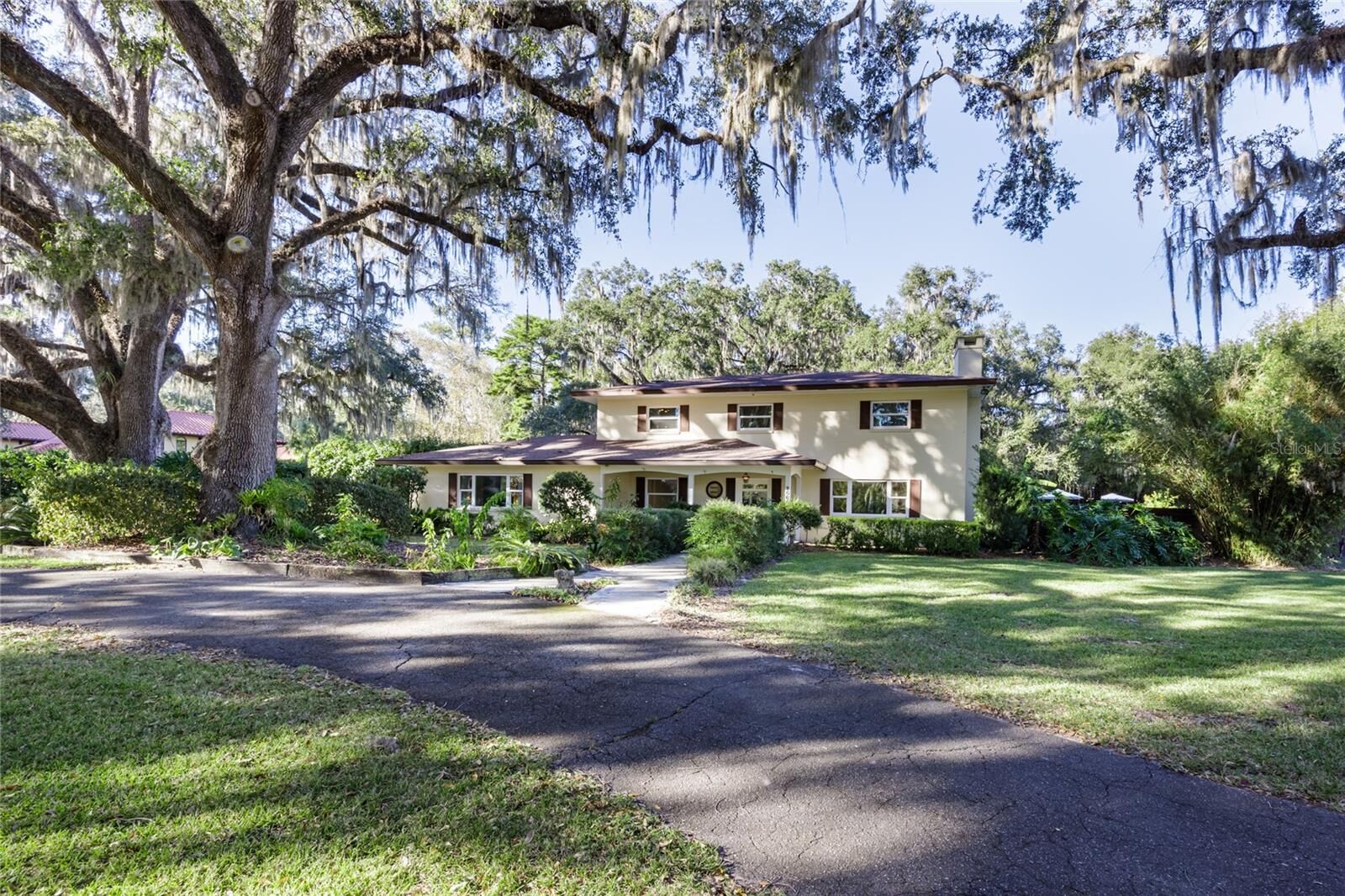 Property Photo:  2006 NW 104th Way  FL 32606 