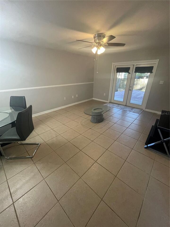 Property Photo: 4301 SW 69th Terrace FL 32608