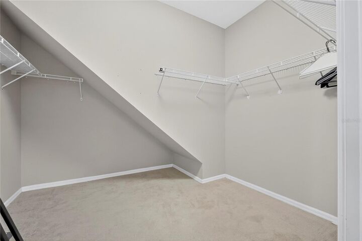 Property Photo:  2352 Rosehaven Drive  FL 33544 