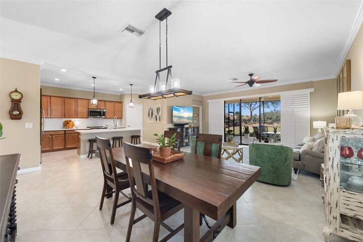 Property Photo:  7027 Quiet Creek Drive  FL 34212 