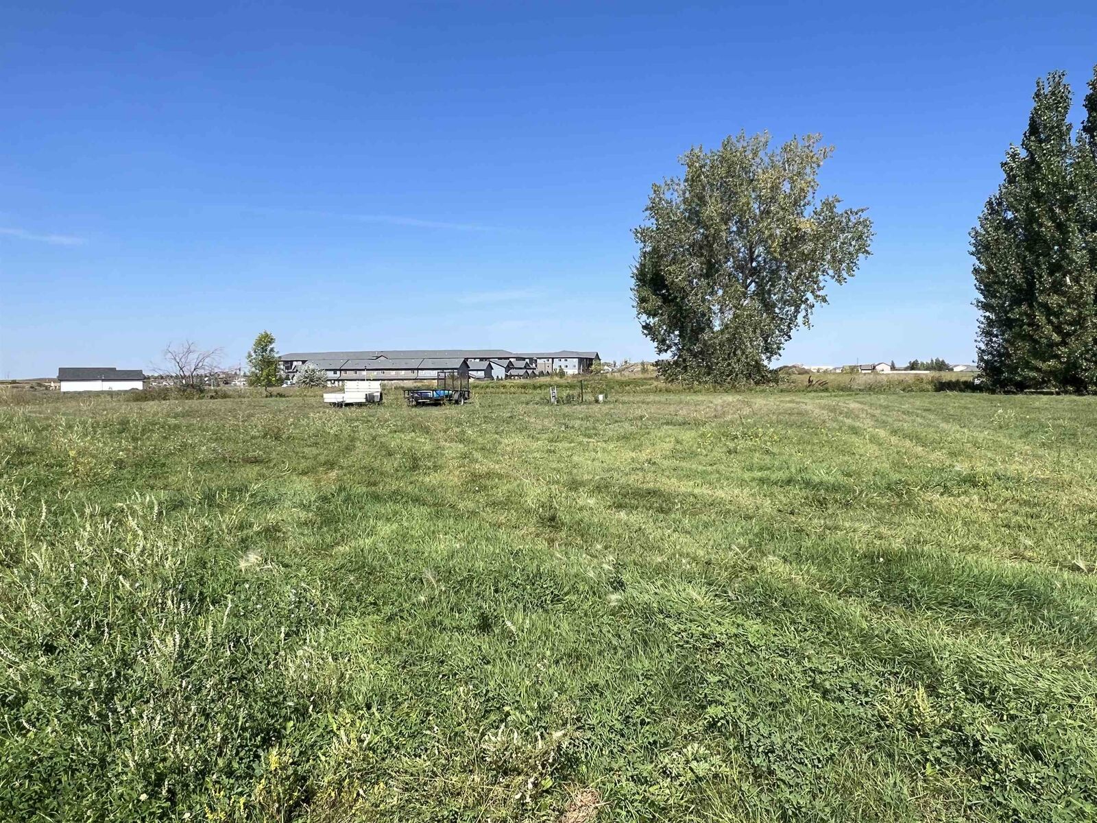 Property Photo: 921 27th Ave NW ND 58703