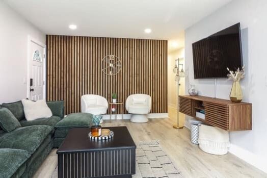 Property Photo:  342 Seminole Lane  IL 60188 