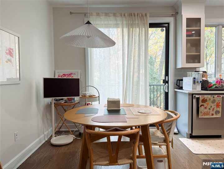 Property Photo:  555 Edgewater Avenue 203  NJ 07657 