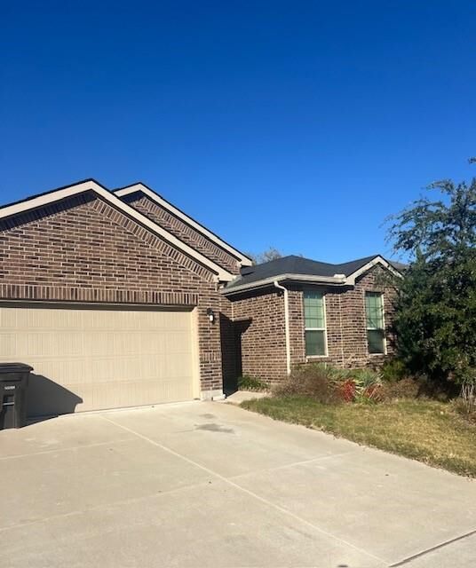 Property Photo:  4820 Bronzeleaf Lane  TX 76179 