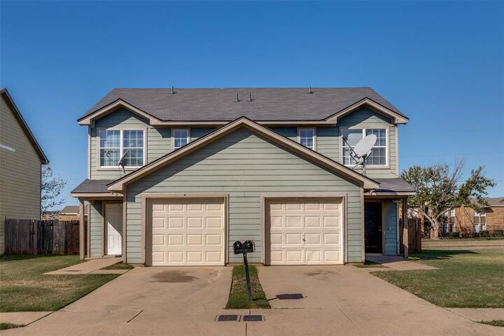 4530 Alamosa Street  Fort Worth TX 76119 photo