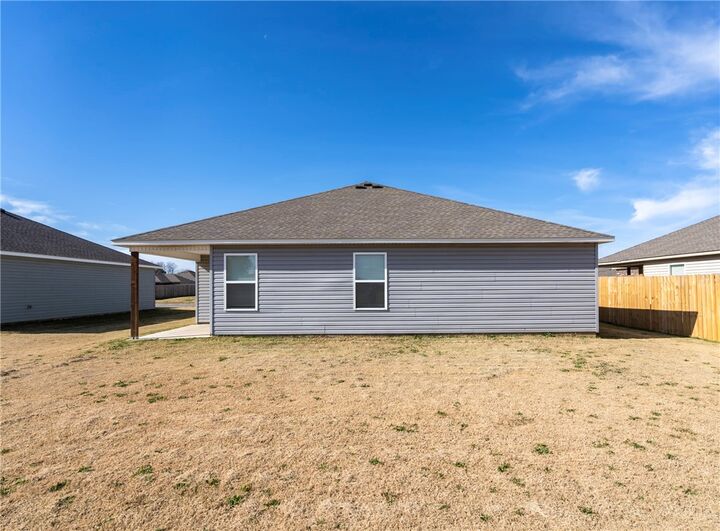 Property Photo:  813 S Katlyn Drive  AR 72761 