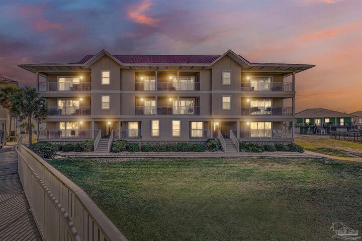 Property Photo: 7476 Sunset Harbor Dr 423 FL 32566