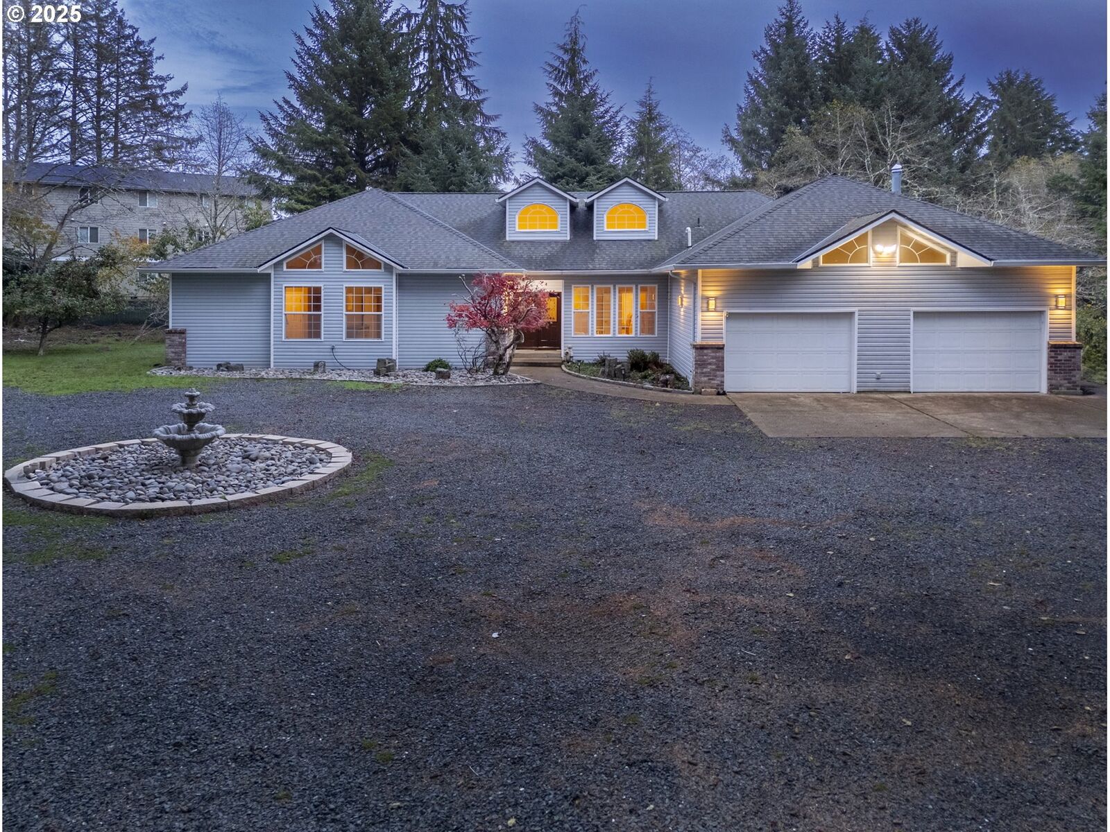 Property Photo: 3190 NE Union Ave OR 97367