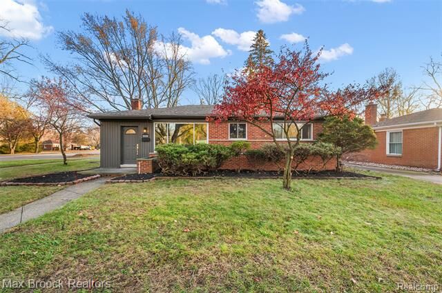 Property Photo:  34909 W Chicago Street  MI 48150 