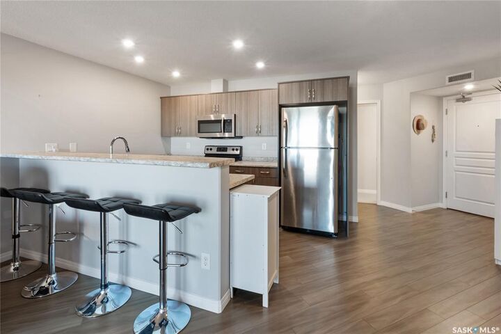 Property Photo:  915 Kristjanson Road 310  SK S7S 0B1 