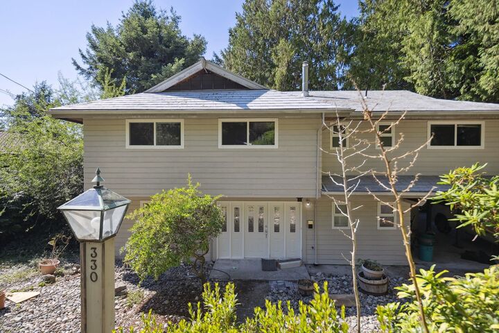 Property Photo: 330 Bayview Road BC V0N 2E0