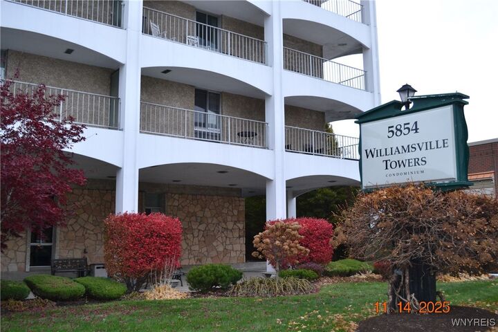 5854 Main St #301  Williamsville NY 14221 photo