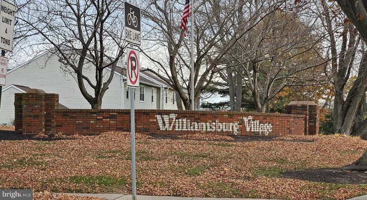 Property Photo:  17 Exeter Court  NJ 08505 