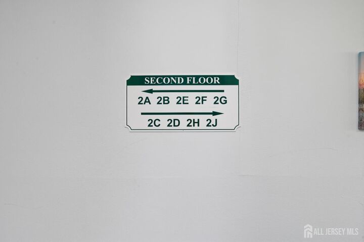 Property Photo:  277 Crosse Drive 2C  NJ 08831 