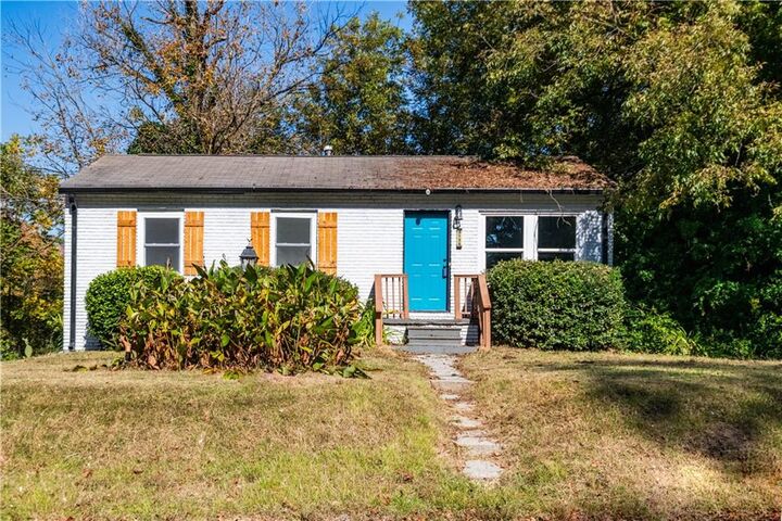 Property Photo: 3155 Delmar Lane NW GA 30311