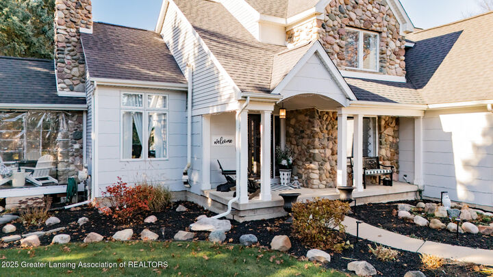 Property Photo: 8573 W Lakeshore Drive MI 48872
