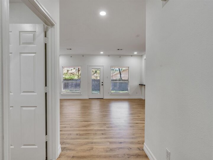 Property Photo:  206 Doncaster Street  TX 77303 