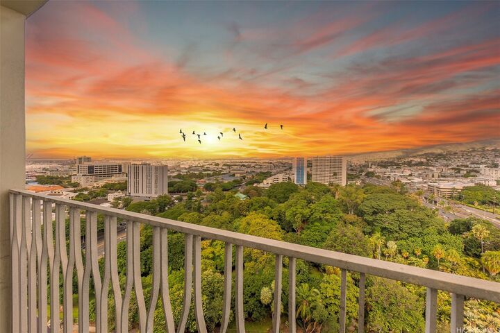 1515 Nuuanu Avenue 2050  Honolulu HI 96817 photo