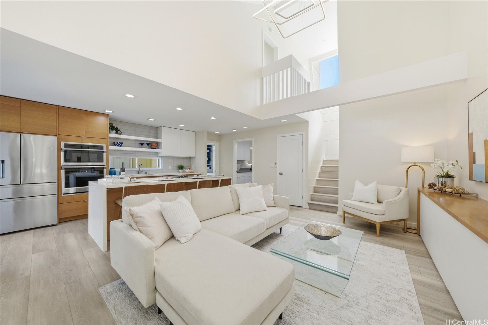 Property Photo: 6117 Summer Street 6117D HI 96821