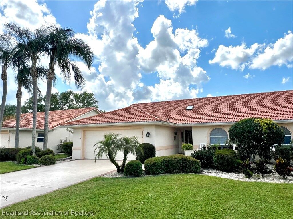 Property Photo:  3805 Catalina Drive  FL 33872 