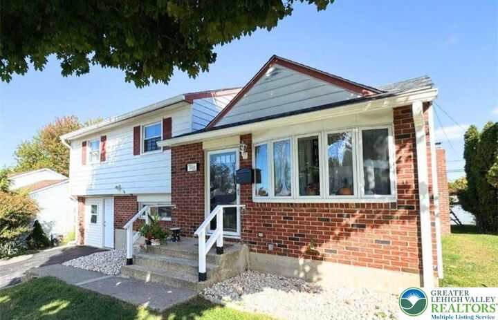 Property Photo:  2413 S Church Street  PA 18103 