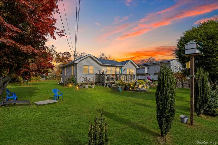 Property Photo:  1 Elm Road E  NY 11951 