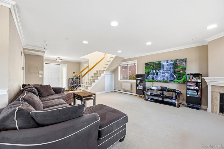 Property Photo:  50 Dekalb Avenue E6  NY 10605 