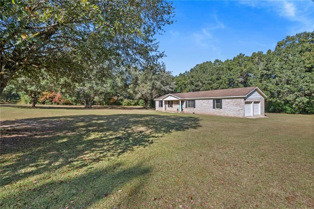 Property Photo: 12460 Dailey Road AL 36541