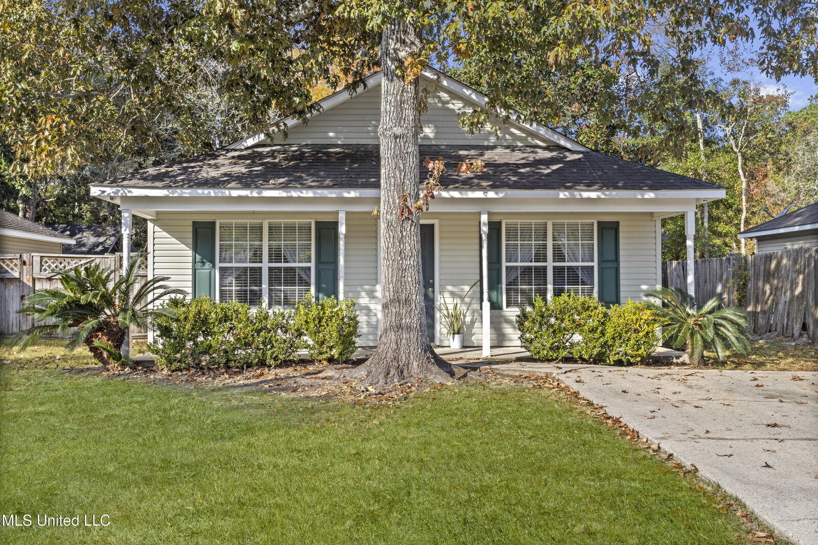 Property Photo:  2701 N 12th Street  MS 39564 