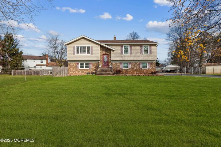 27 Dorset Court  Franklin Twp NJ 08873 photo