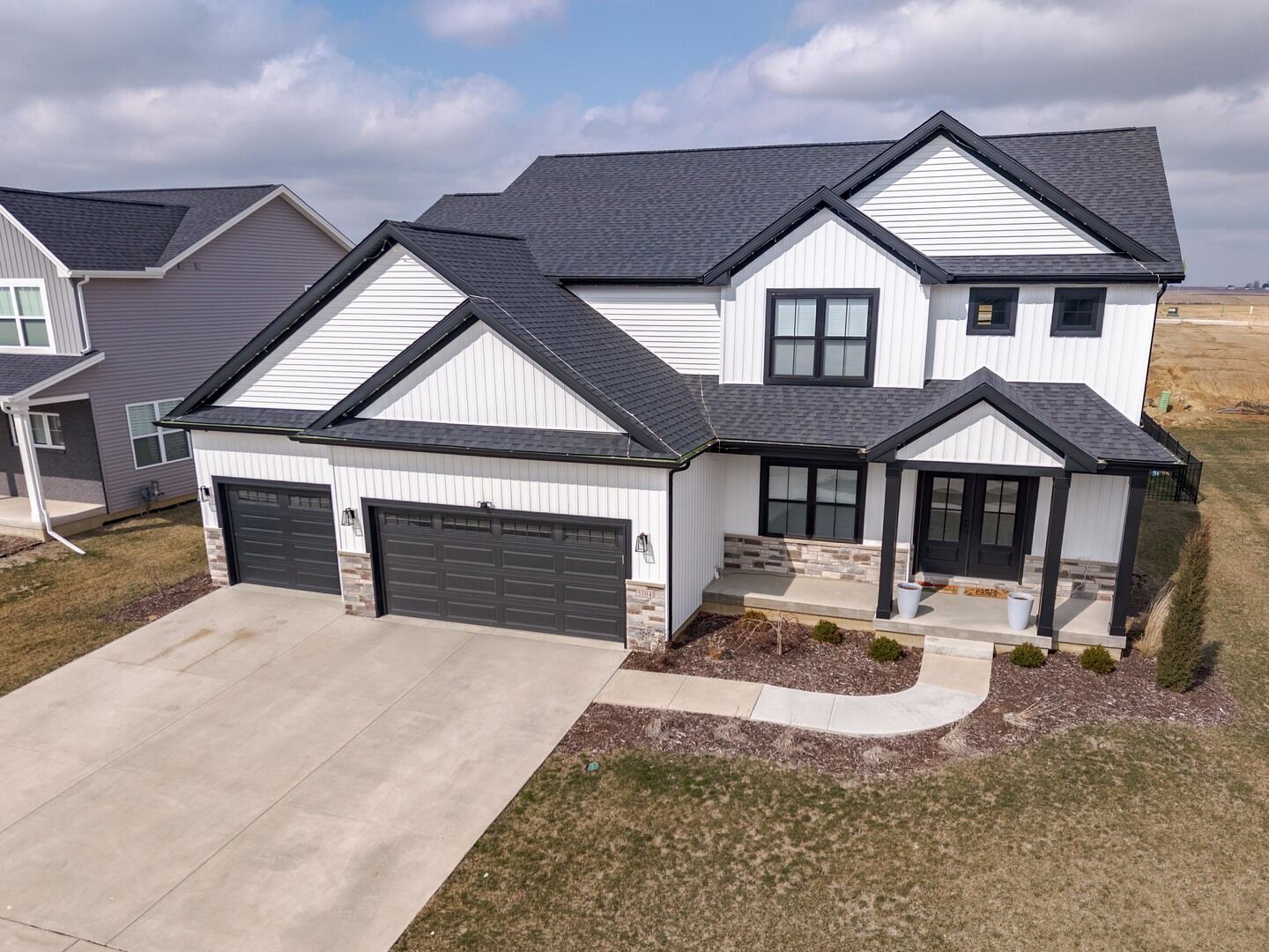 Property Photo:  5104 Finlen Lane  IL 61705 