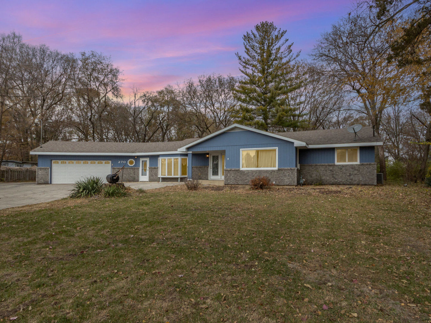 Property Photo:  270 E Southmor Road  IL 60450 