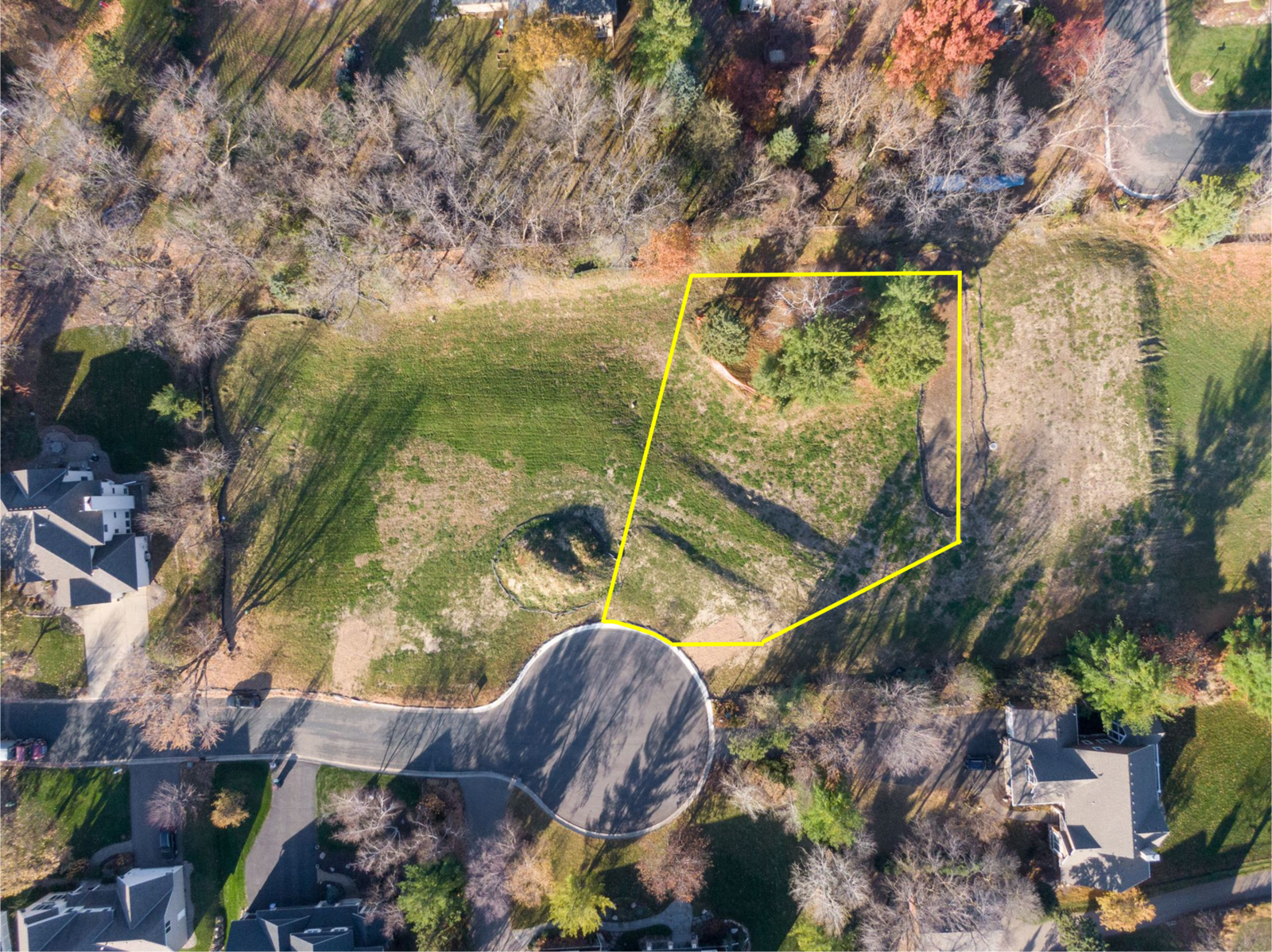 Property Photo:  3941X White Oak Lane  MN 55331 