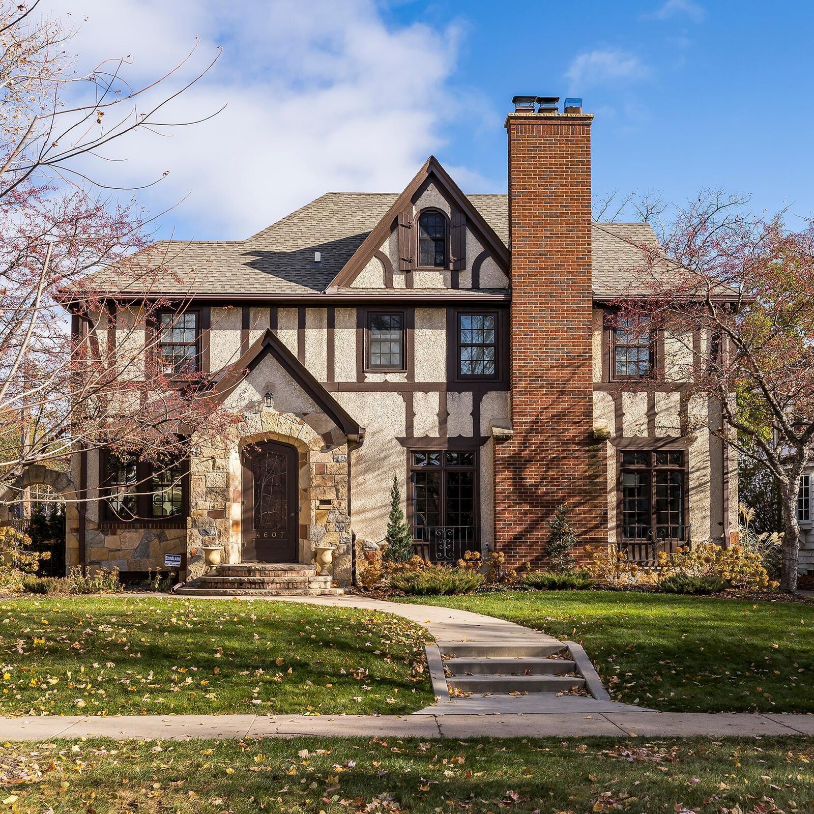 Property Photo:  4607 Drexel Avenue  MN 55424 