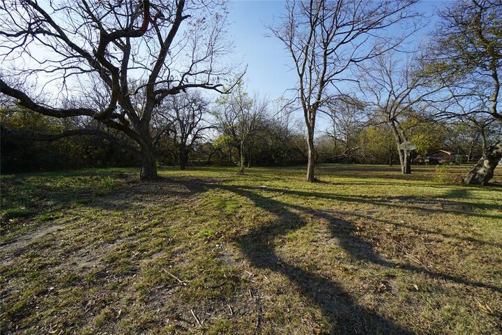 Property Photo:  1227 Maple Street  TX 75418 