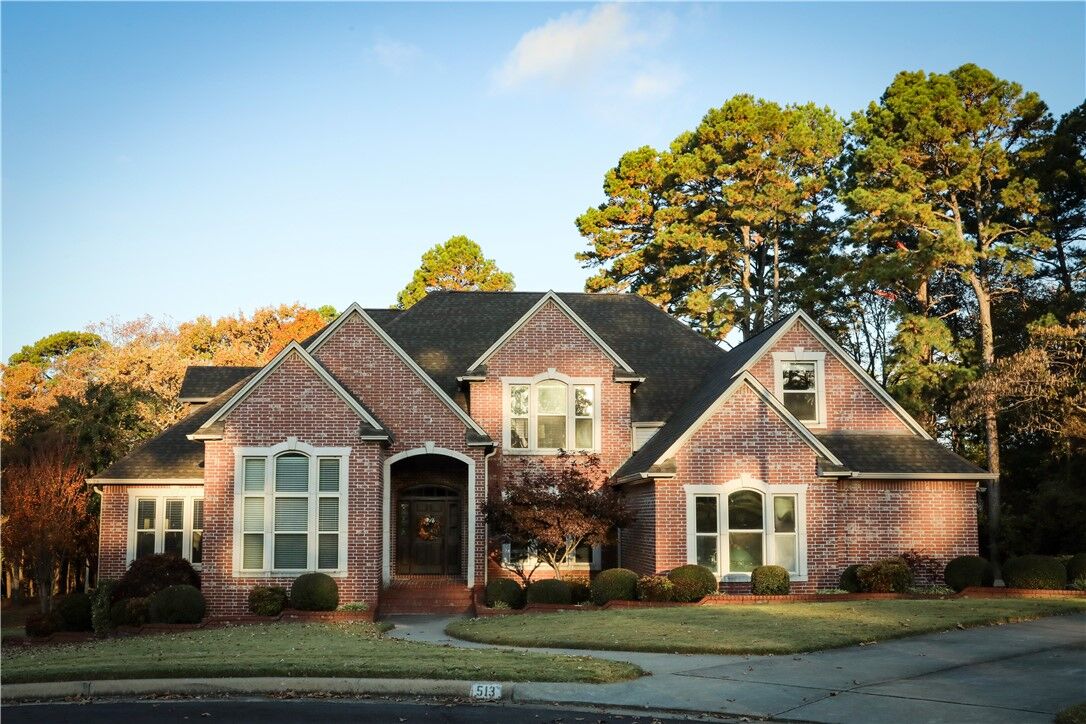 Property Photo:  513 Autumnwood  AR 72802 