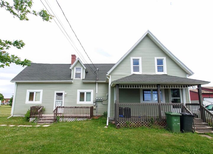 41 Main Drive East — photo 1