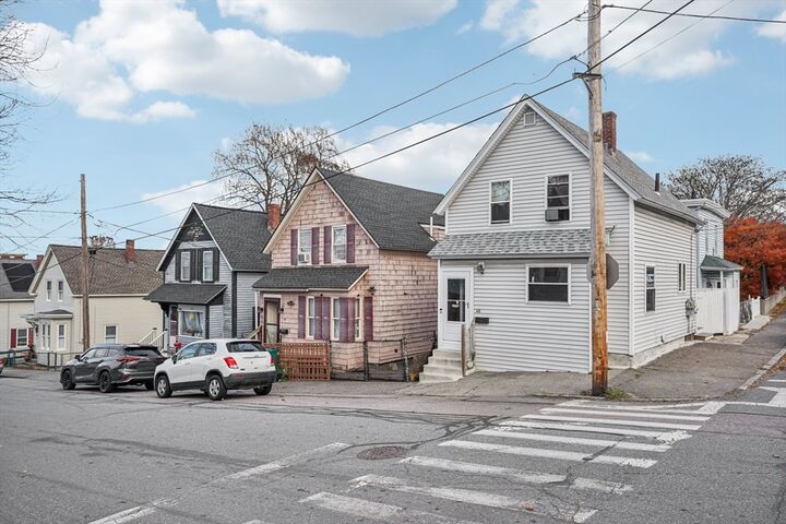 Property Photo:  46 Main St  MA 01852 