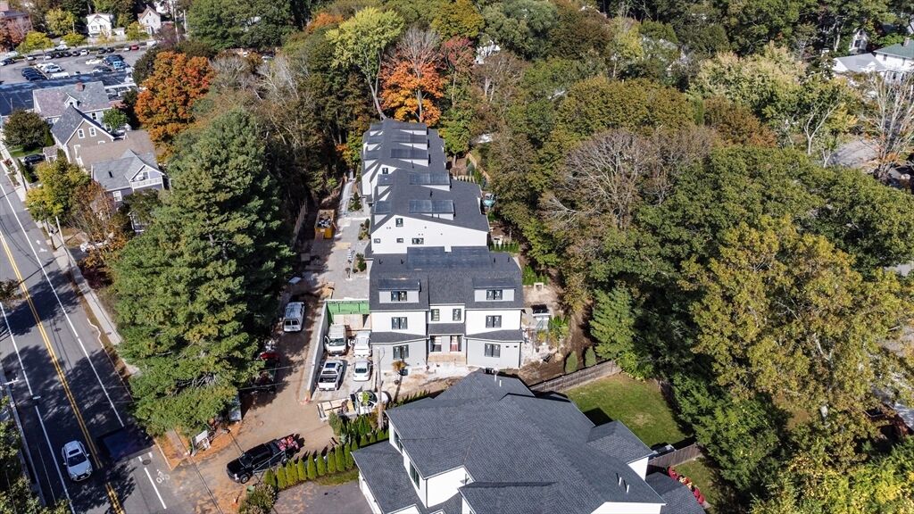 Property Photo:  956 Walnut Street 7  MA 02461 