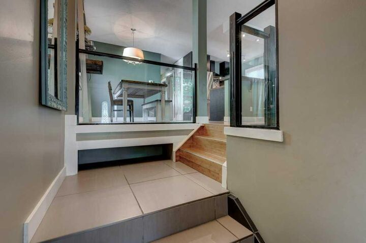 Photo de la propriété:  39 Shawglen Place SW  AB T2Y 1X9 