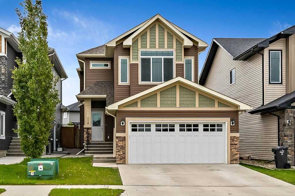 Property Photo: 719 Hampton Hills Drive NE AB T1V 0E6