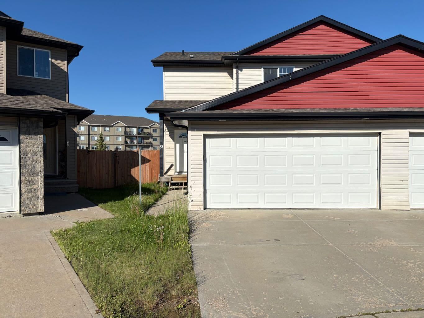 Property Photo: 6802 50 Avenue 32 AB T4V 5C7