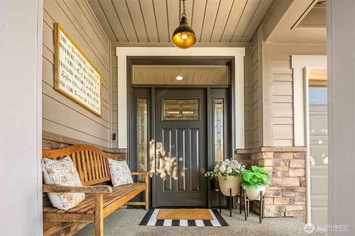 Property Photo:  1719  271st Avenue SE  WA 98075 