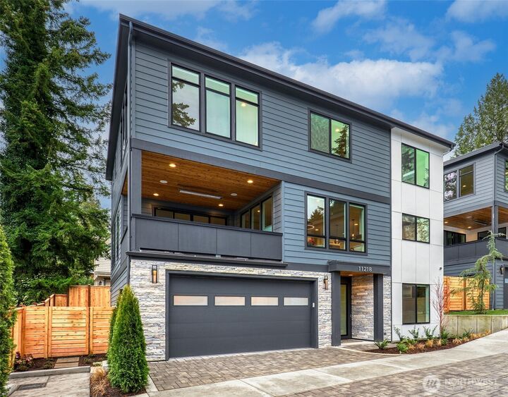 Property Photo: 11218 NE 67th Street WA 98033