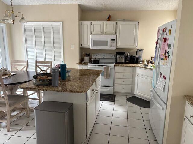 Property Photo: 12665 Coral Breeze Drive FL 33414