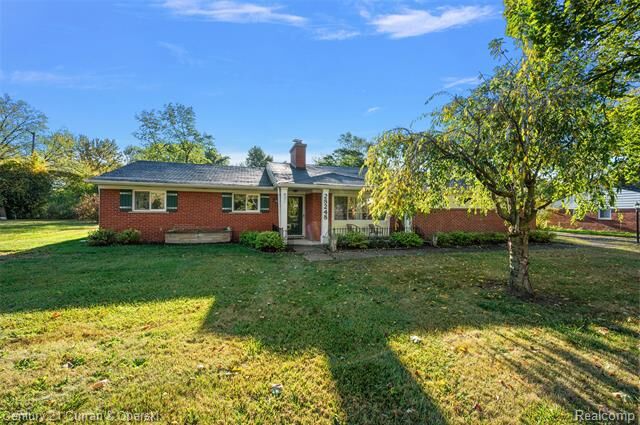 Property Photo: 28248 Bayberry Road MI 48331