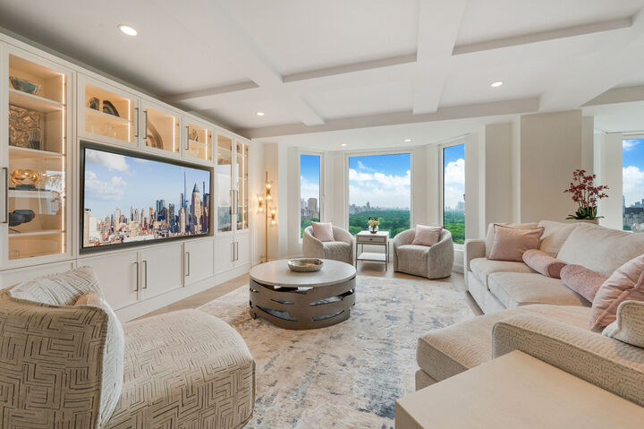 Property Photo: 160 Central Park S 2501 NY 10019